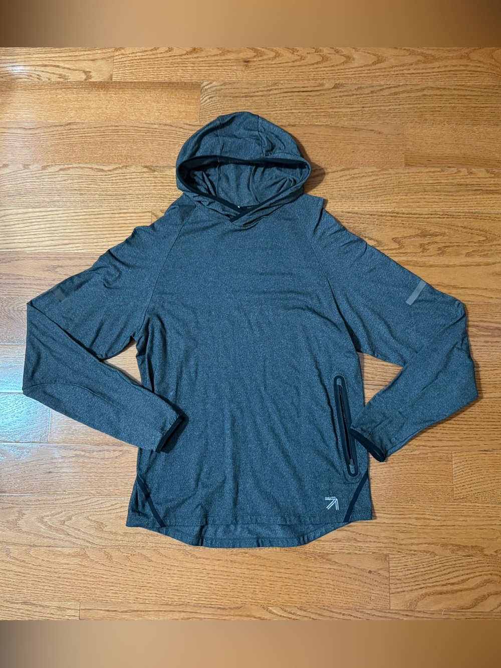 Men's New Balance Gray Hoodie with Zipper Pocket - Size Medium